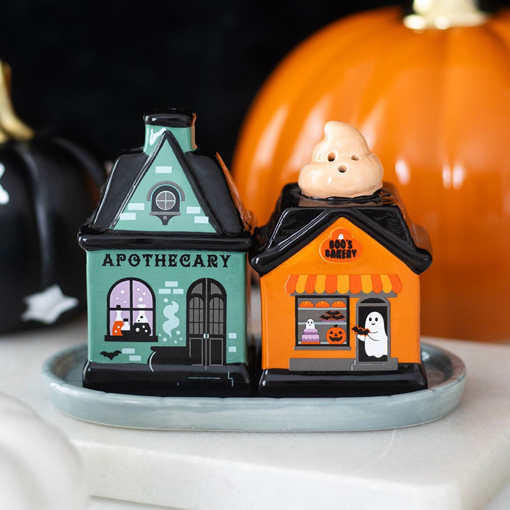 Spooky Street · Salz & Pfefferstreuer