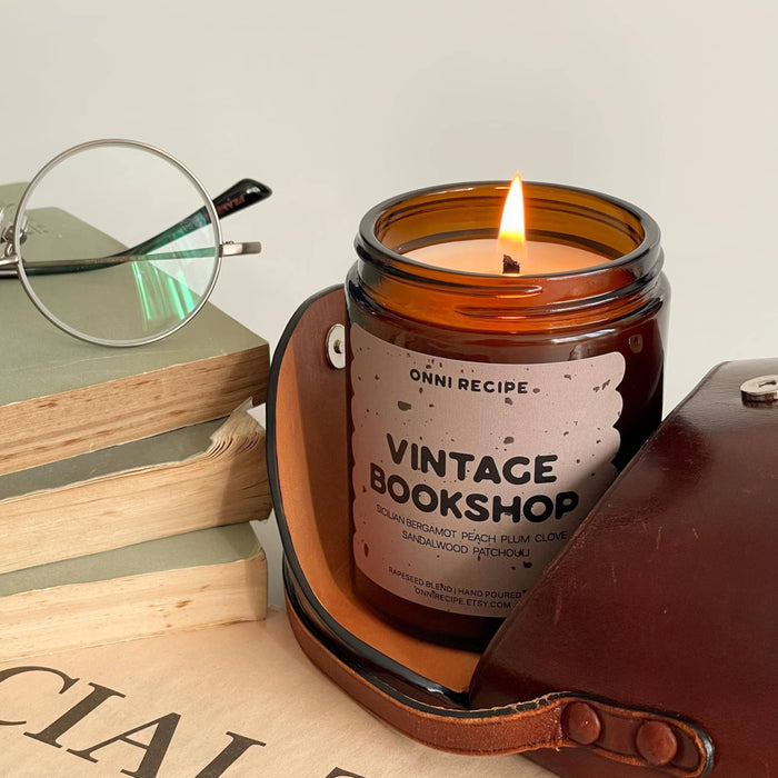 Vintage-Bookstore · Duftkerze
