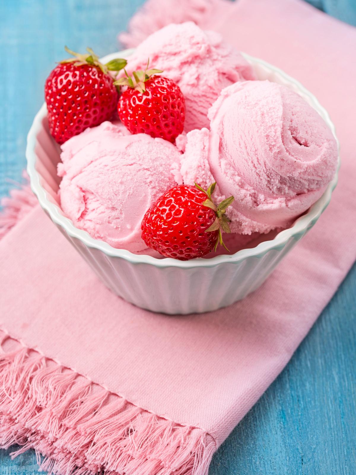 Erdbeer Eiscreme · Snapbar