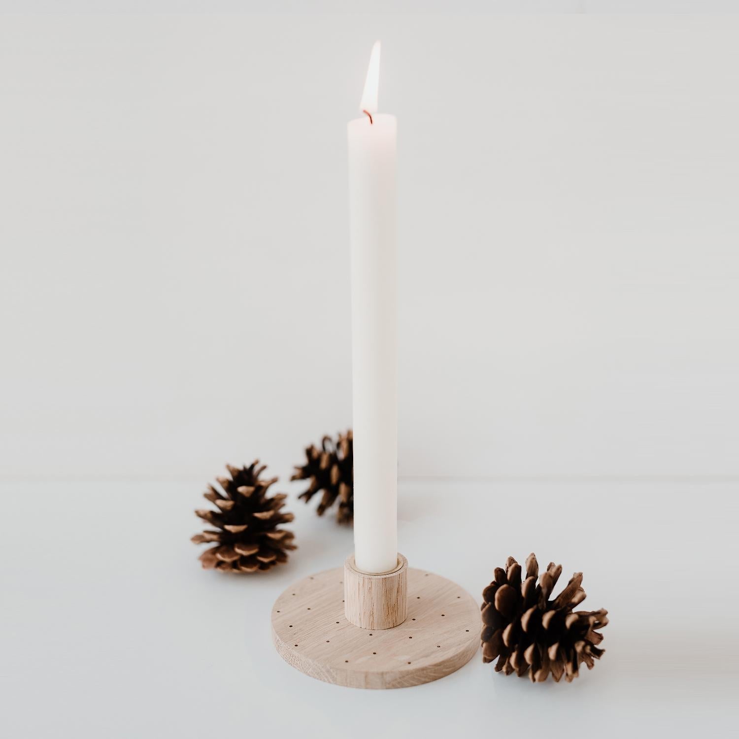 KERZENSTÄNDER PUNKTE AUS EICHE · EULENSCHNITT-Tschüss-HYGGEBI-€13,90